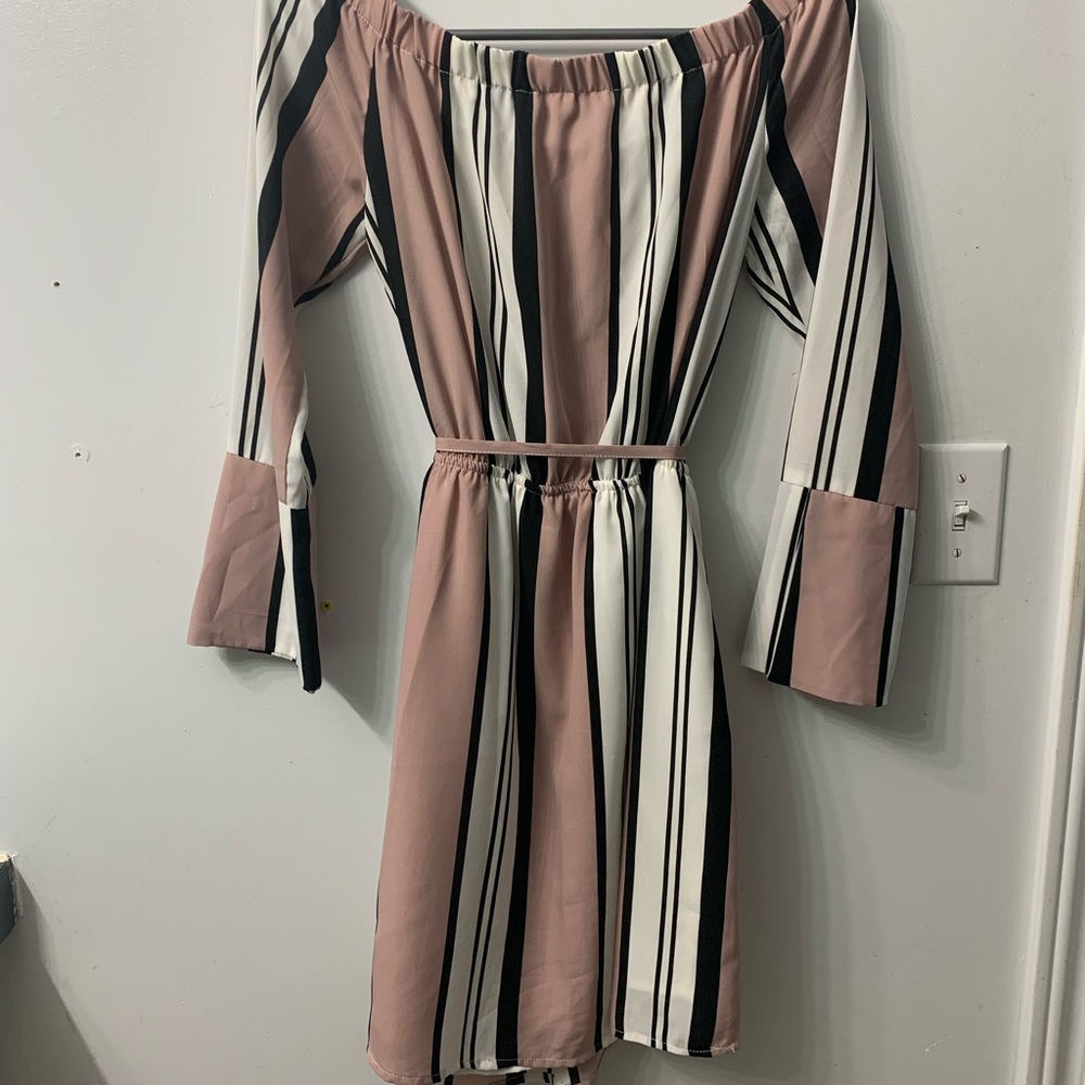 DEX XS striped off-the shoulder Dress